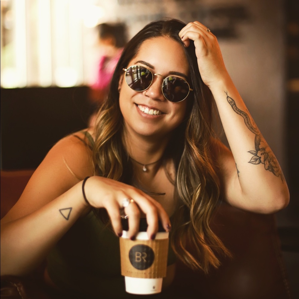 Meet your Posher, Whitney